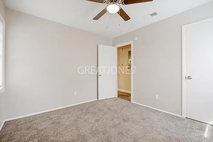 Building Photo - 4218 Barr St