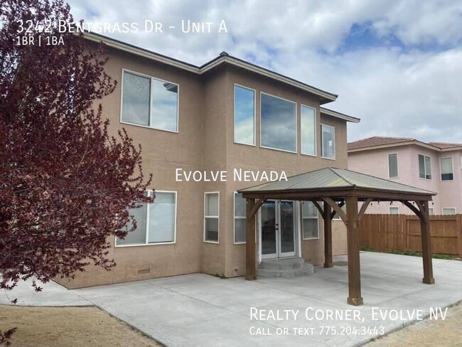 Building Photo - Incredible Room by UNR Available June 1st!