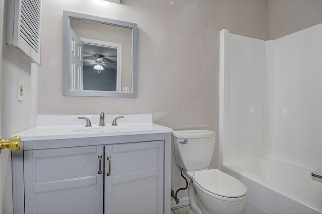 Building Photo - FOR RENT - KEMPSVILLE AREA, VIRGINIA BEACH!