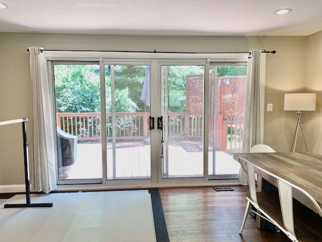 Building Photo - Light filled 2 BR plus 2 rooms, 2 FB including one in finished basement. Great location