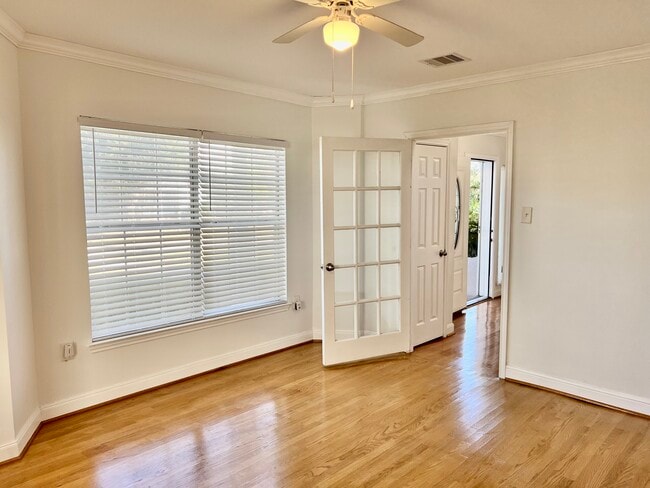 Building Photo - 4390 Harvest Ln