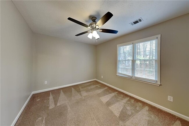 Building Photo - 1630 Willow Way