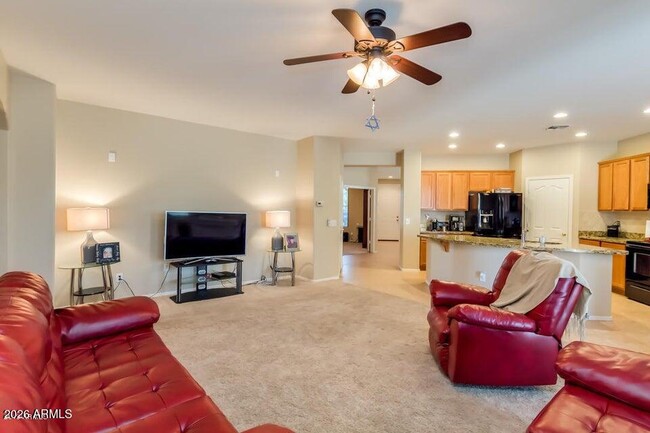 Building Photo - 16528 W Sherman St