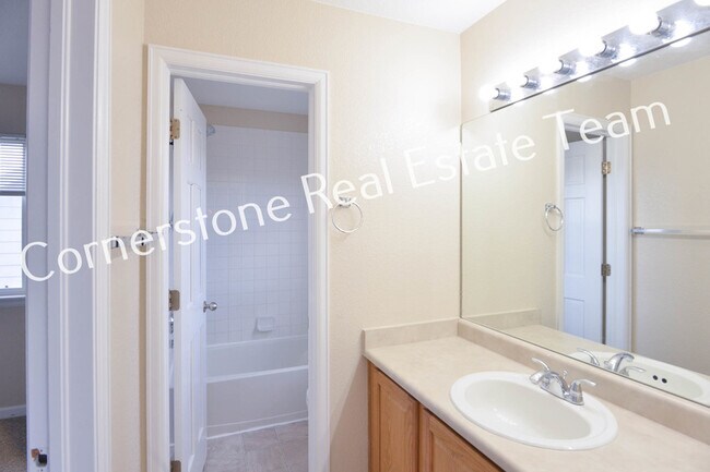 Building Photo - 5406 Gentle Wind Rd