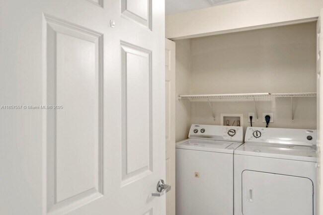 Building Photo - 510 NW 84th Ave