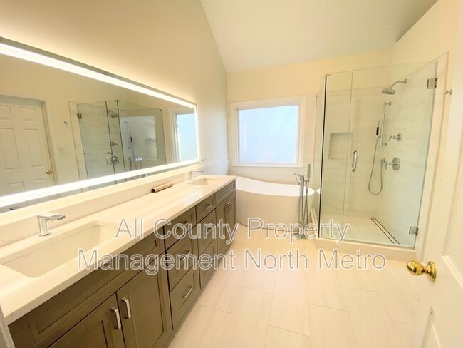 Building Photo - 11855 Leeward Walk Cir