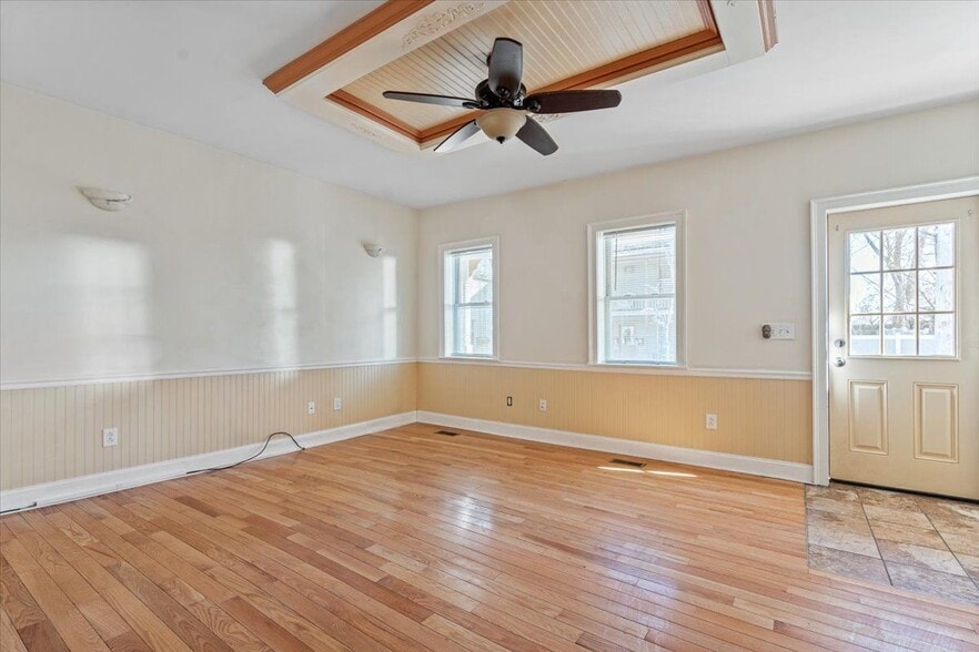 Building Photo - 53 Beekman St