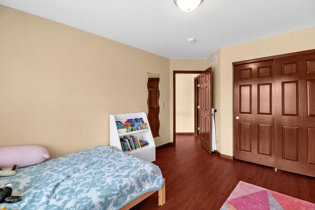 Building Photo - 5260 Leydorf Ln