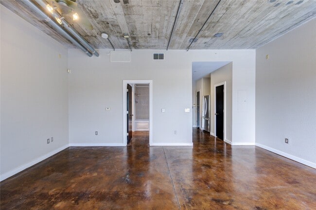 Building Photo - 2205 McKinney St