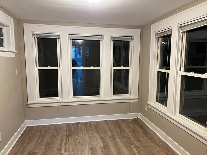 Bedroom/Office - 349 Mohawk Ave