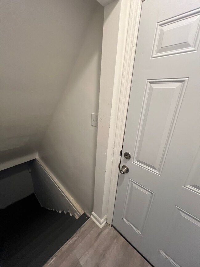 Building Photo - 397 S Ogden Ave