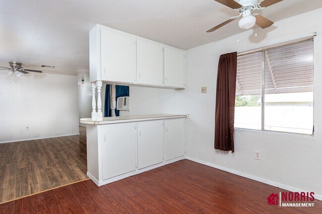 Building Photo - Manufactured home with NO HOA and Plenty of Space