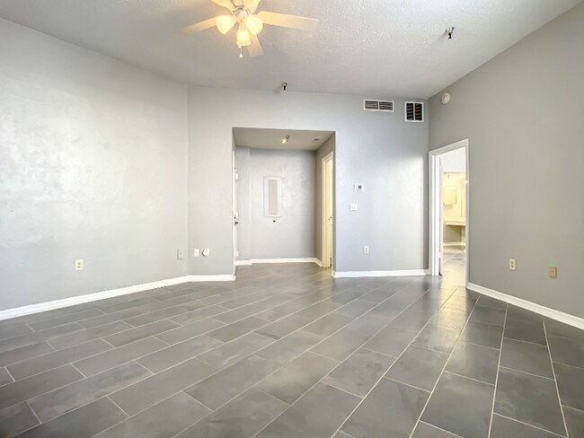 Building Photo - 3013 S Atlantic Ave