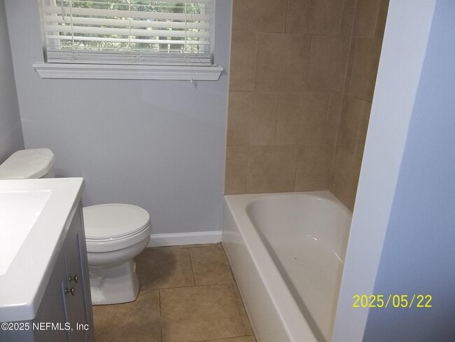 Building Photo - 7816 Delaroche Dr