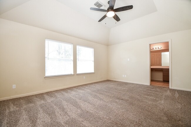 Building Photo - 5215 Brinkman Ct