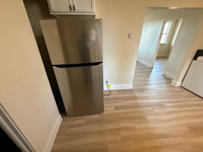 Building Photo - 316 E Peach St