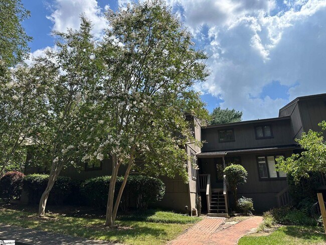 Primary Photo - 126 Inglewood Way