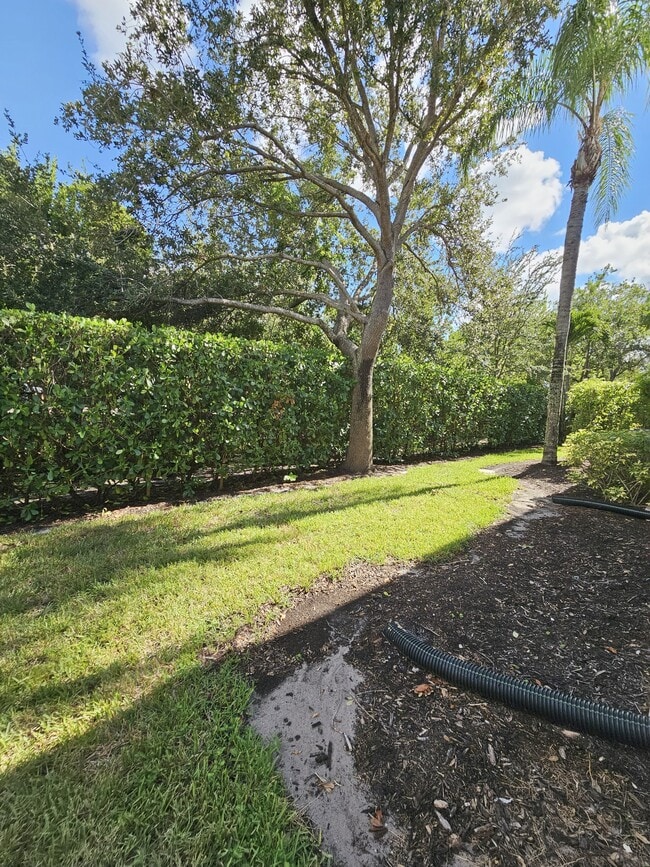 Building Photo - 1335 Sweetwater Cove