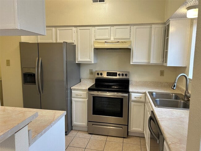 Building Photo - 12500 Brookglade Cir