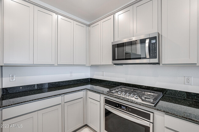 Building Photo - 13554 W Shifting Sands Dr