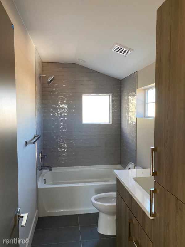 Building Photo - 2 br, 2.5 bath Townhome - 1348 Zenobia St