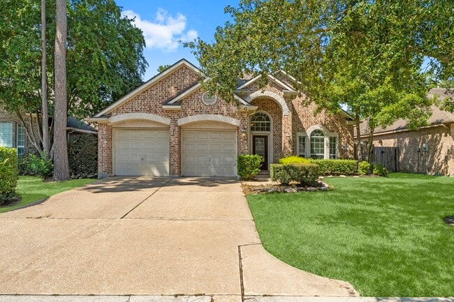 Building Photo - 16131 Woodbend Trail Dr