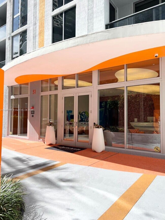 Building Photo - 31 SE 6th St