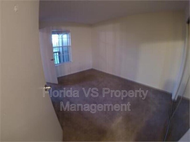 Building Photo - 413 Fountainhead Cir