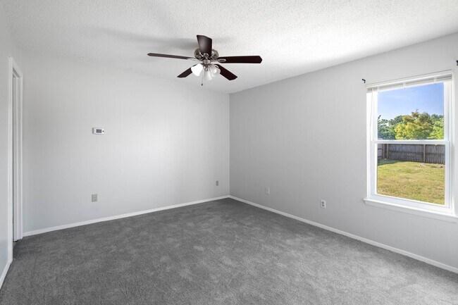 Building Photo - 5124 Rugby Rd