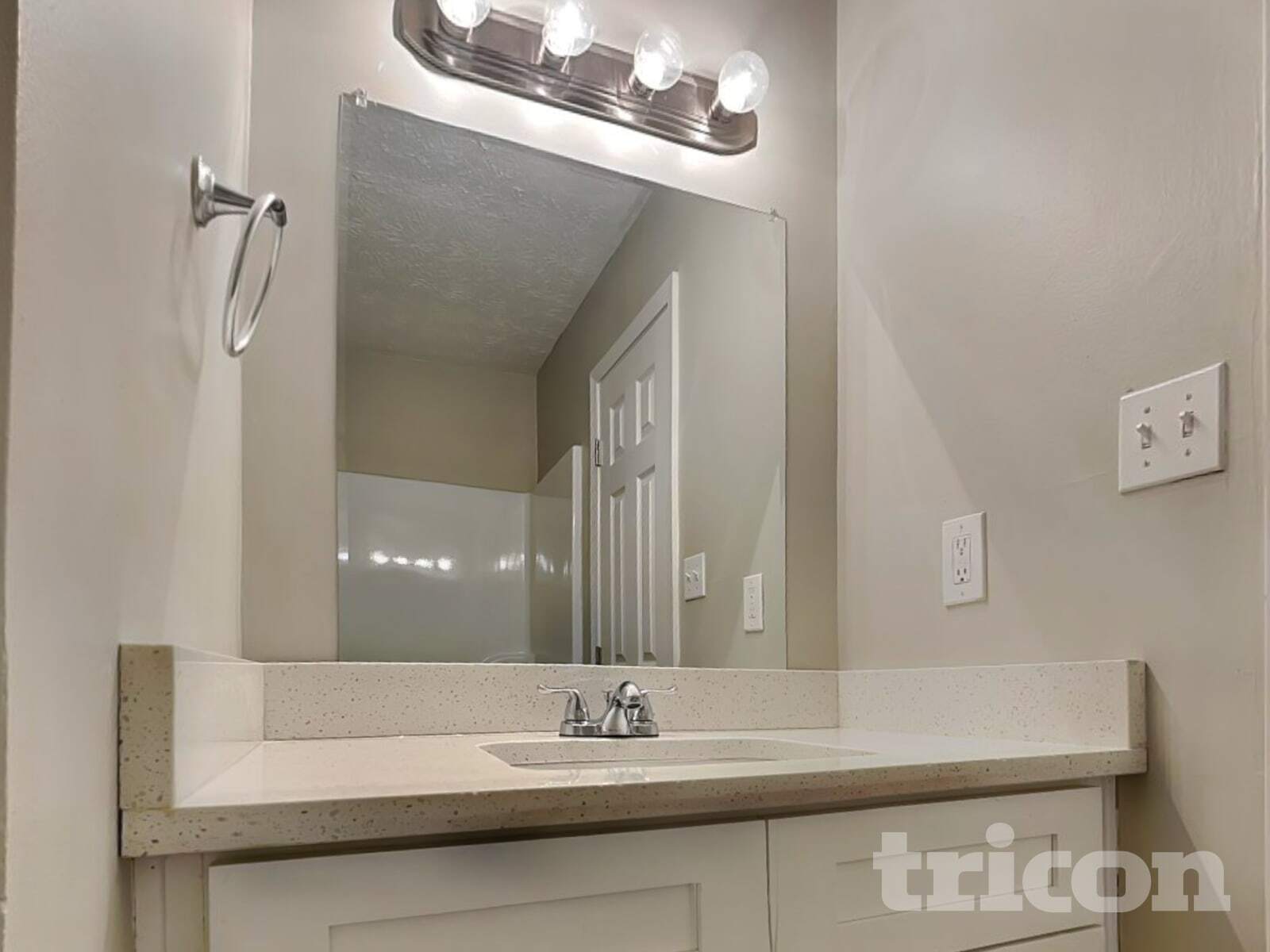 Building Photo - 285 Fireside Way