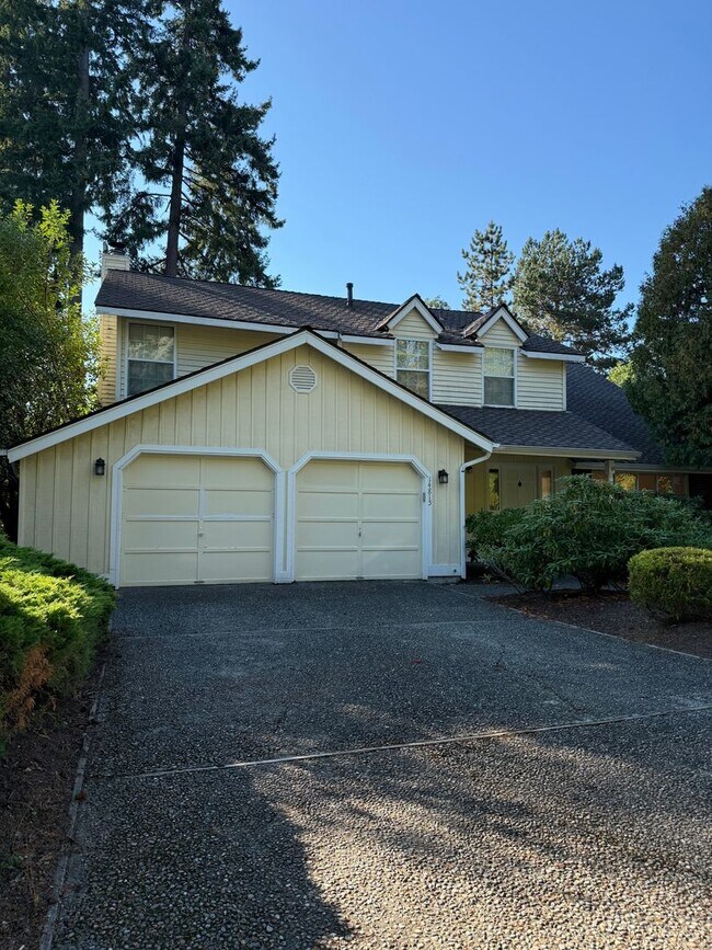 Building Photo - 14815 SE 62nd Ct