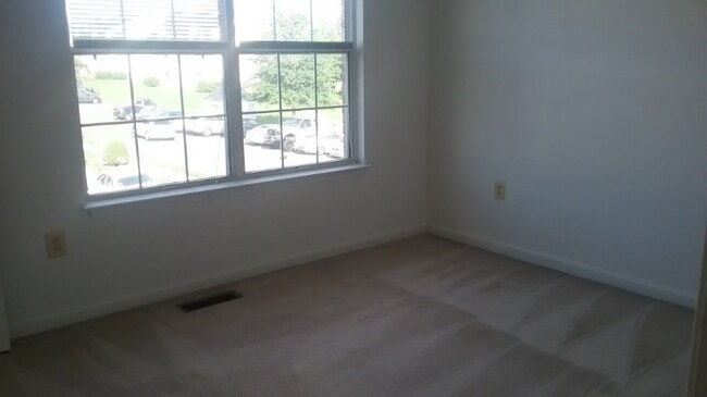 Building Photo - 7984 Copperfield Way