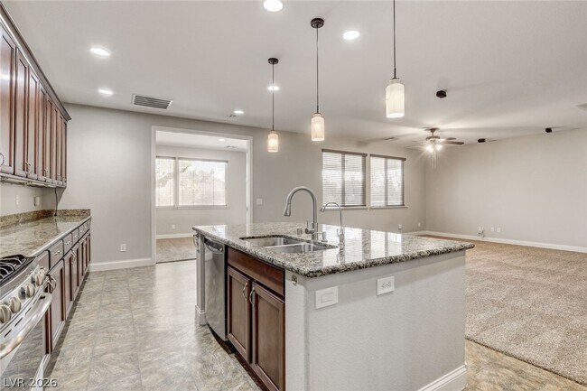 Building Photo - 7116 Boomer Beach St