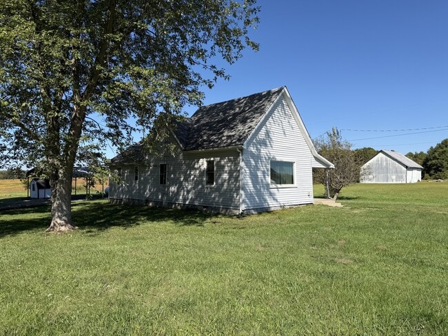 Building Photo - 3755 N County Rd 600 W