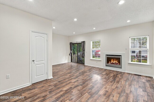 Building Photo - 707 Hatchery Ct