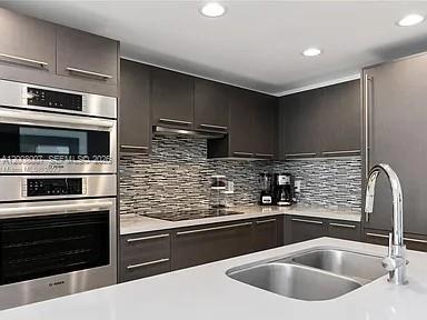 Building Photo - 7825 NW 107th Ave