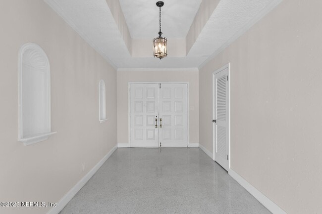 Building Photo - 221 Pablo Rd