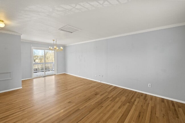 Building Photo - Spacious Split-Level Home with Beautiful Kitchen, Large Deck, and Fully Fenced Yard