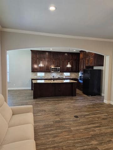 Building Photo - 225 White Willow Wy