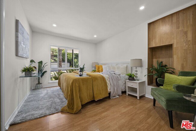 Building Photo - 3453 Green Vista Dr