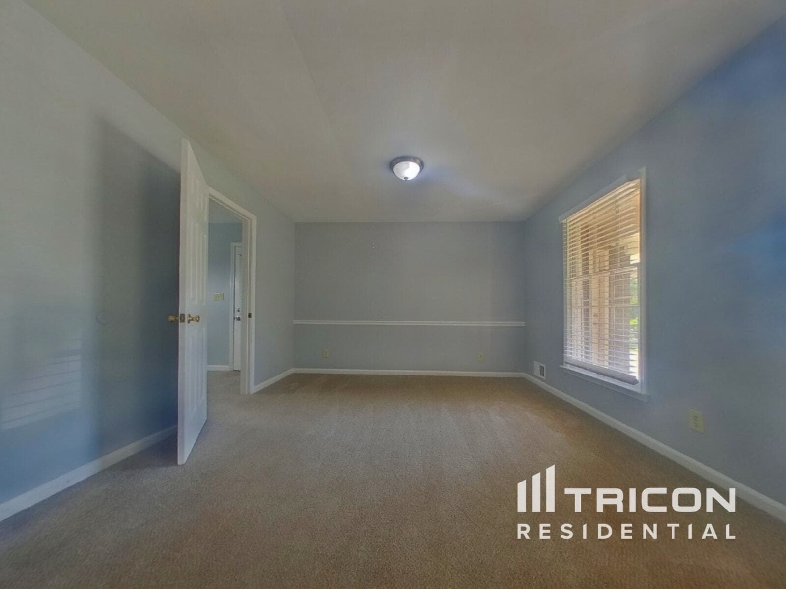 Building Photo - 490 Rocky Creek Dr