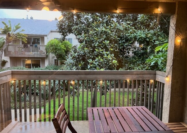 Building Photo - 3056 Via Alicante Via