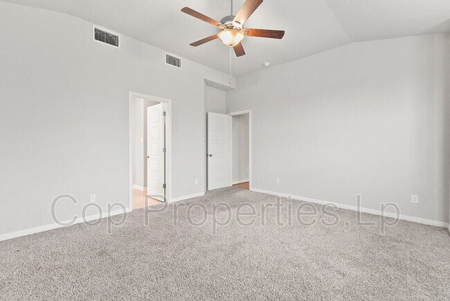 Building Photo - 11627 Troubadour Trl