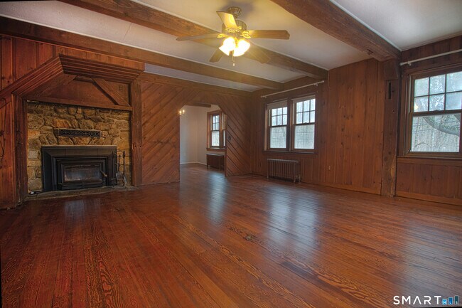 Building Photo - 21b Hoydens Hill Rd