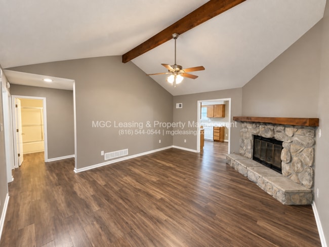 Building Photo - Beautifully Updated Home in Quiet Blue Springs Cul-de-Sac