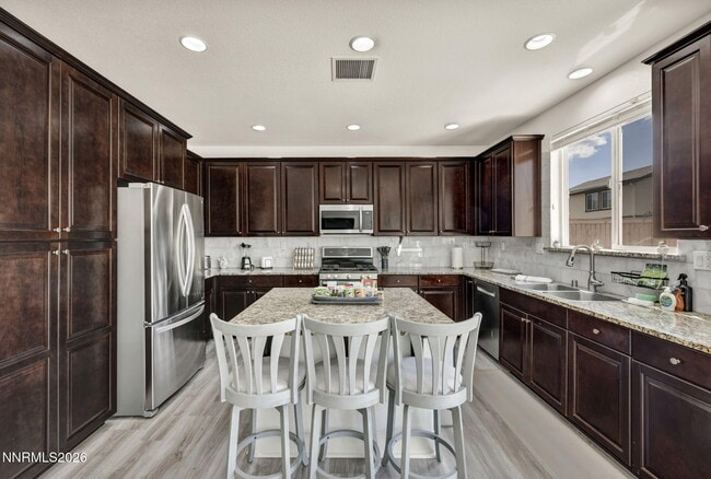 Building Photo - 10677 Foxberry Park Dr
