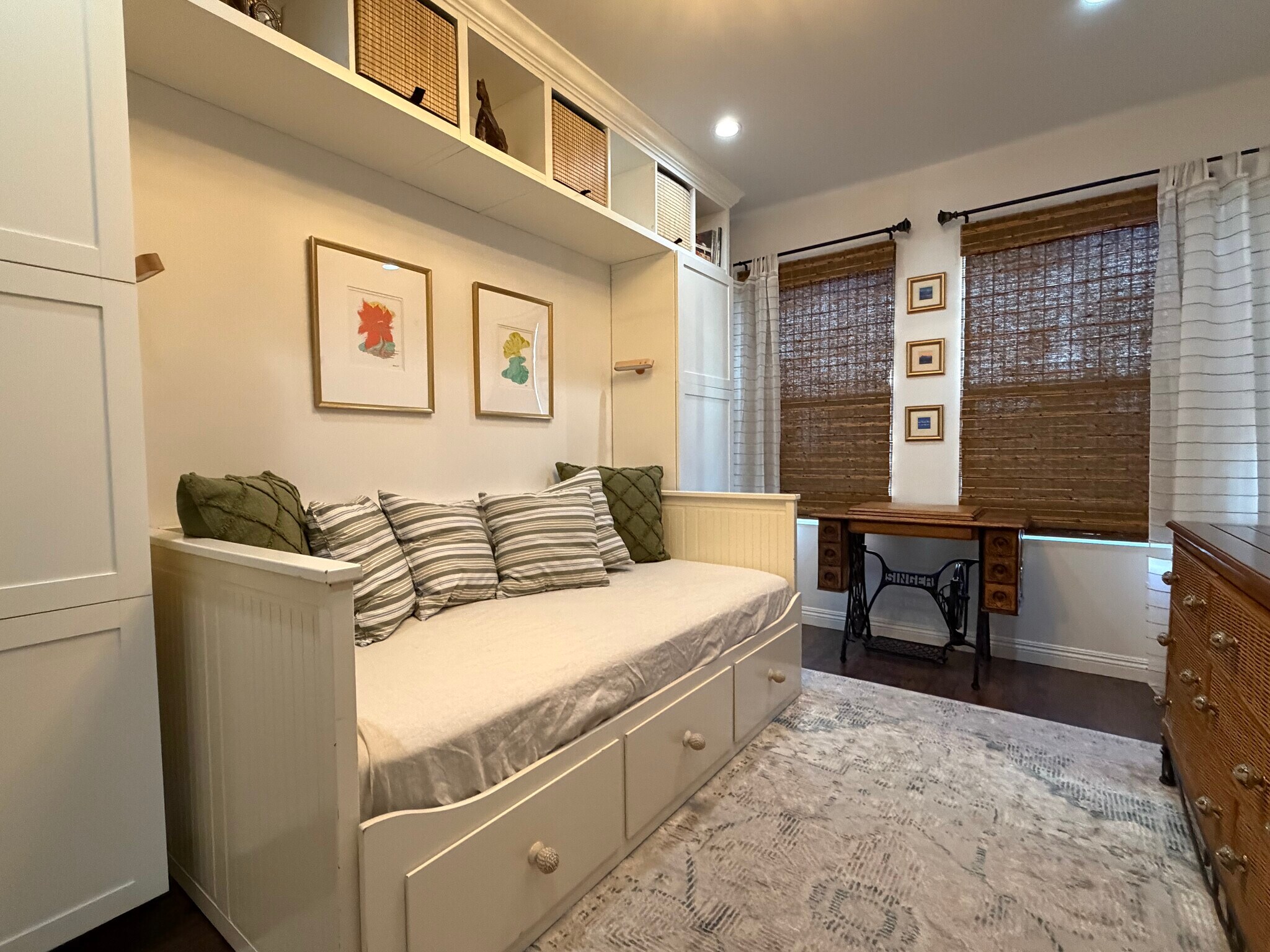 bedroom 2-office - 532 W 40th St