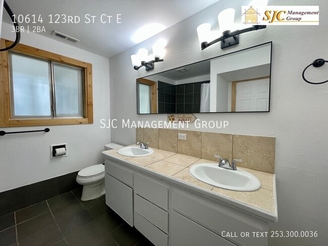 Building Photo - 10614 123rd St Ct E