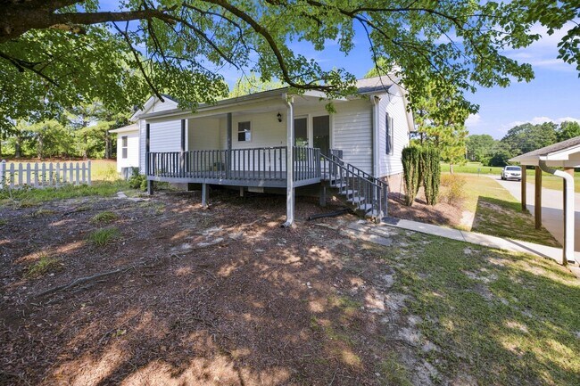 Building Photo - 739 A C Morrison Rd