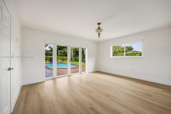Building Photo - 13240 SW 70th Ave